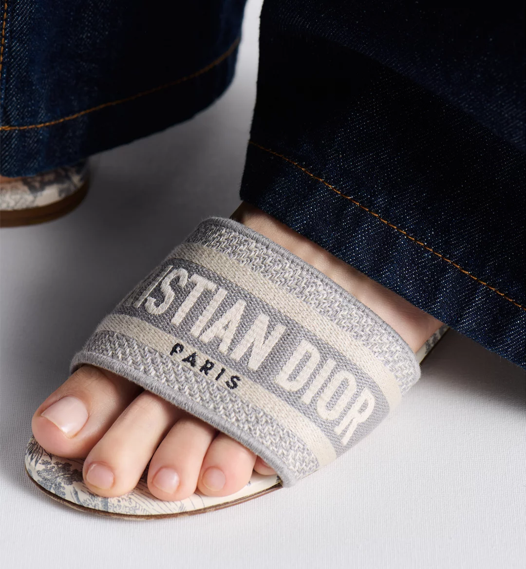 Dway Slide - Image 3